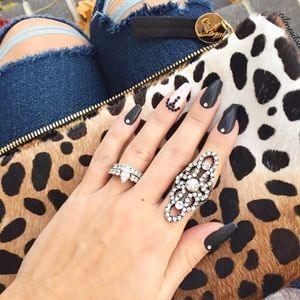 Brand new Clare V. Clutch